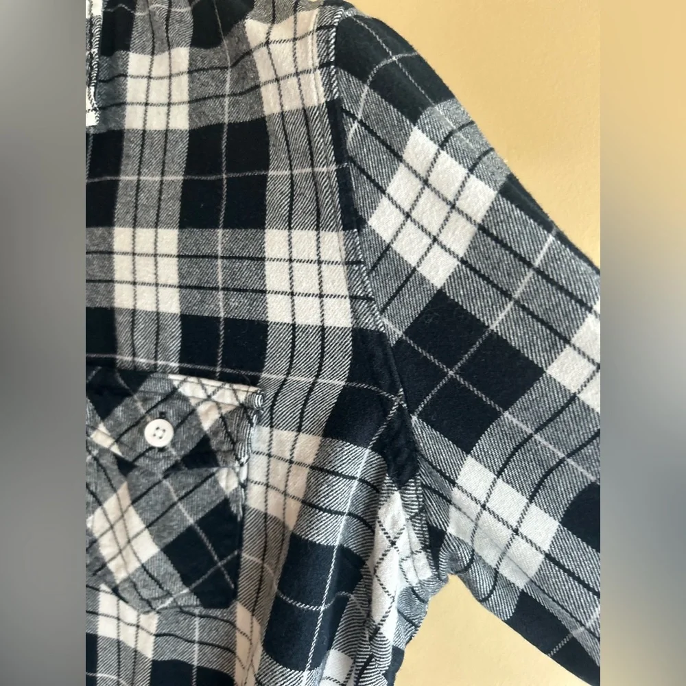 ✌️4 for $20✌️ Weatherproof flannel shirt - Picture 10 of 14